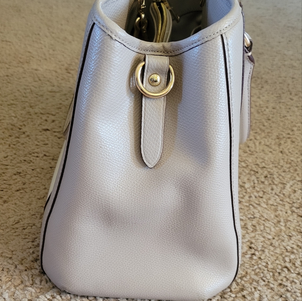Coach Handbag Authentic Very Nice Condition - Picture 5 of 10